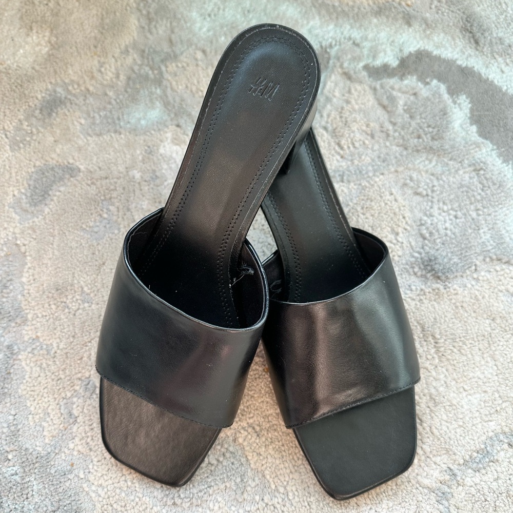 H&M Black Heeled Sandal